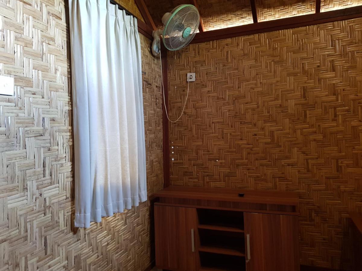 比达拉小屋旅馆 Labuhan Pandan 外观 照片