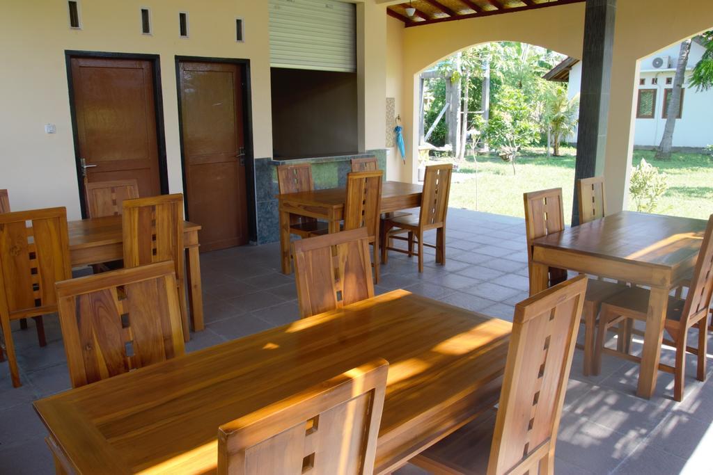 比达拉小屋旅馆 Labuhan Pandan 外观 照片
